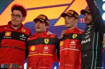 (L to R), Mattia Binotto, Ferrari Team Principal, Carlos Sainz Jr, Charles Leclerc, Ferrari, Lewis Hamilton, Mercedes, Bahrain International Circuit, 2022