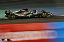 Lewis Hamilton, Mercedes, Bahrain International Circuit, 2022