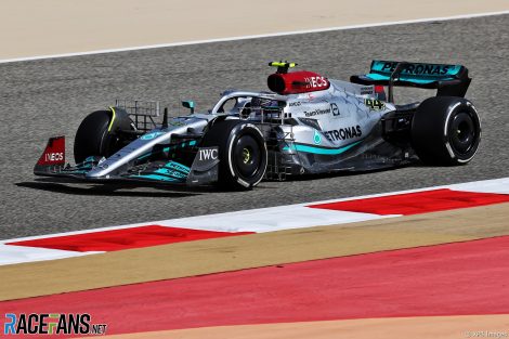 Lewis Hamilton, Mercedes, Bahrain International Circuit, 2022