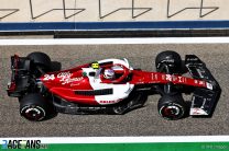 Zhou Guanyu, Alfa Romeo, Bahrain International Circuit, 2022