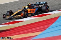 Lando Norris, McLaren, Bahrain International Circuit, 2022