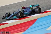 Lewis Hamilton, Mercedes, Bahrain International Circuit, 2022