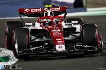 Zhou Guanyu, Alfa Romeo, Jeddah Corniche Circuit, 2022